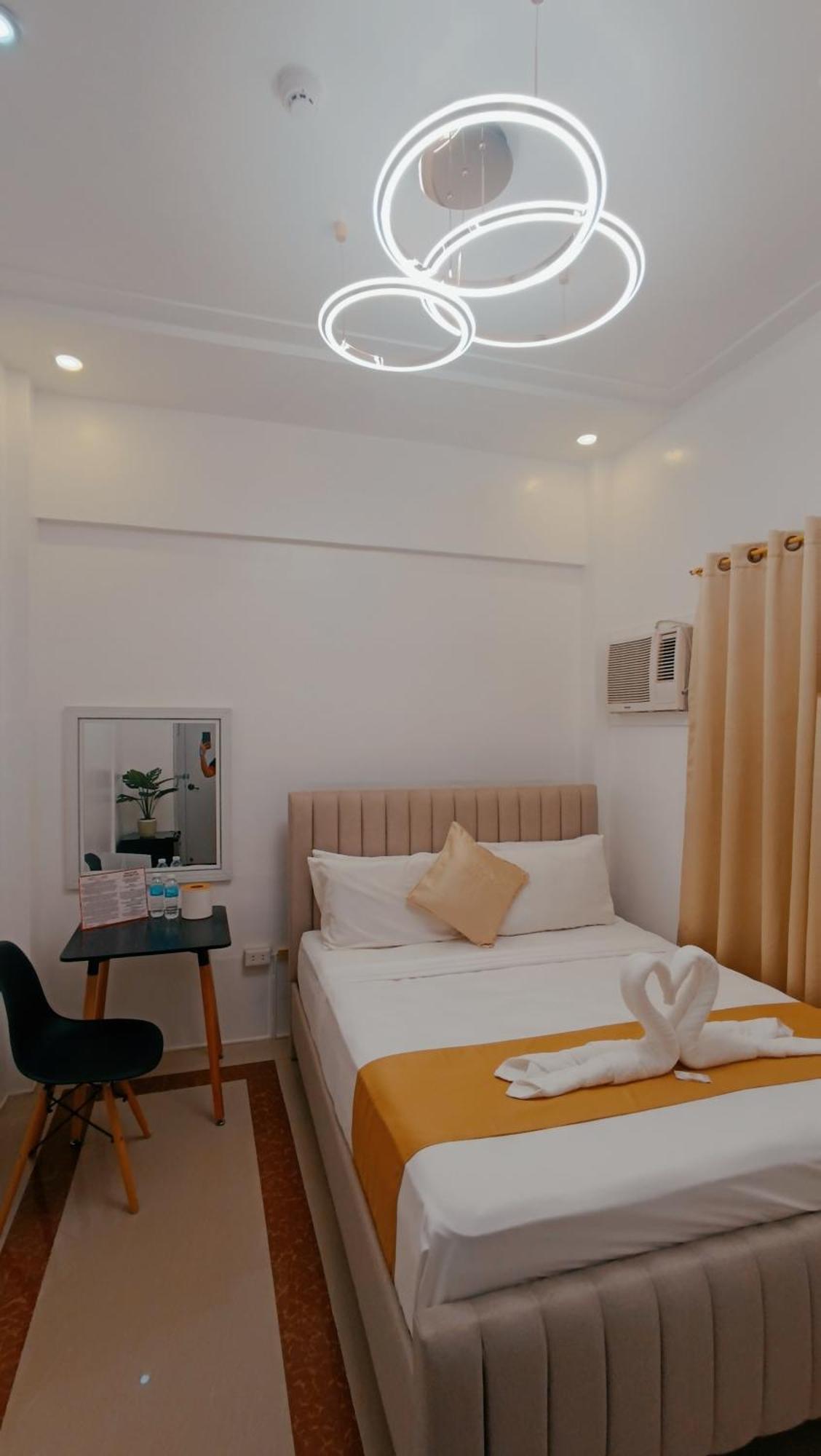 Elizabeth Hotel - Naga Pili  Εξωτερικό φωτογραφία