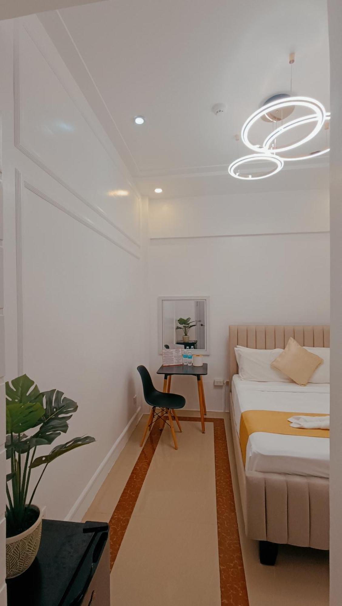 Elizabeth Hotel - Naga Pili  Εξωτερικό φωτογραφία