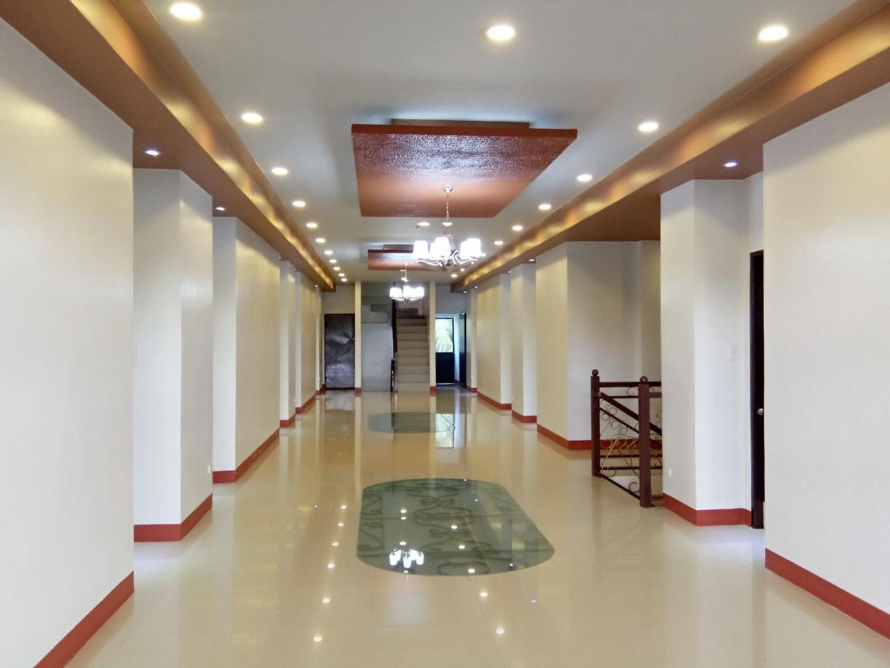 Elizabeth Hotel - Naga Pili  Εξωτερικό φωτογραφία